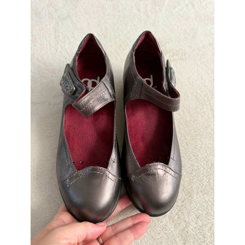 Gravity Defyer Womens 7.5 Pewter Leather Mary Jane Comfort Shoes TB7050FG